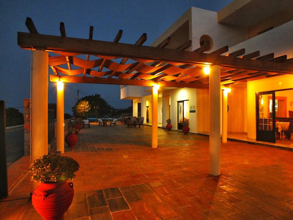 Golden Villas - Hotel Apartments & Villas 赫索尼索斯 外观 照片