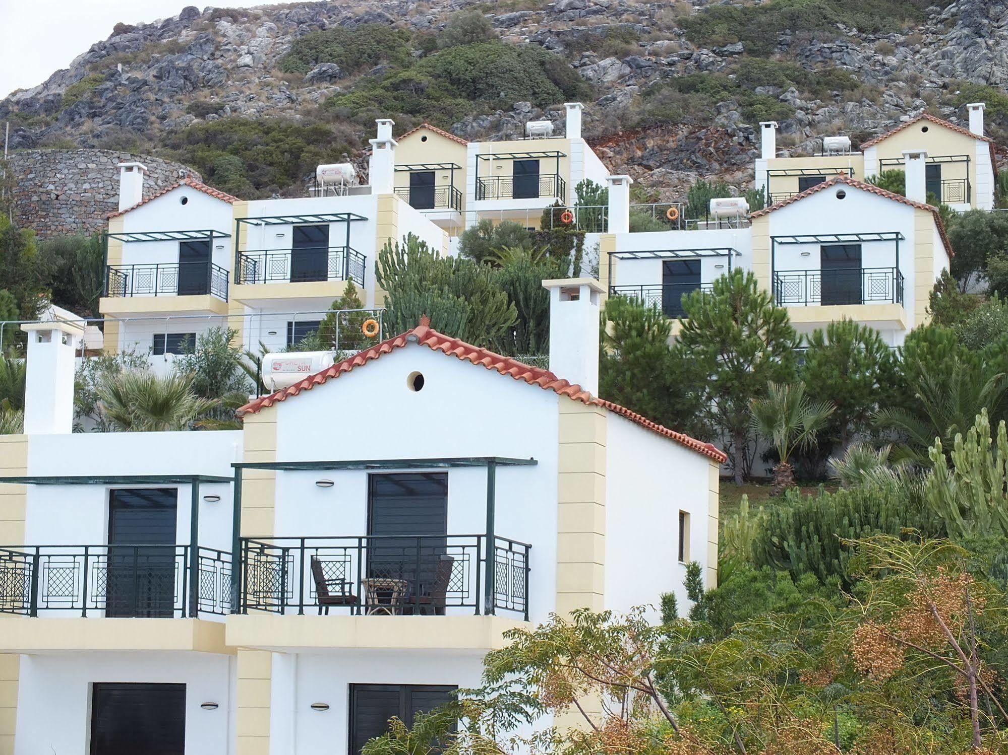 Golden Villas - Hotel Apartments & Villas 赫索尼索斯 外观 照片