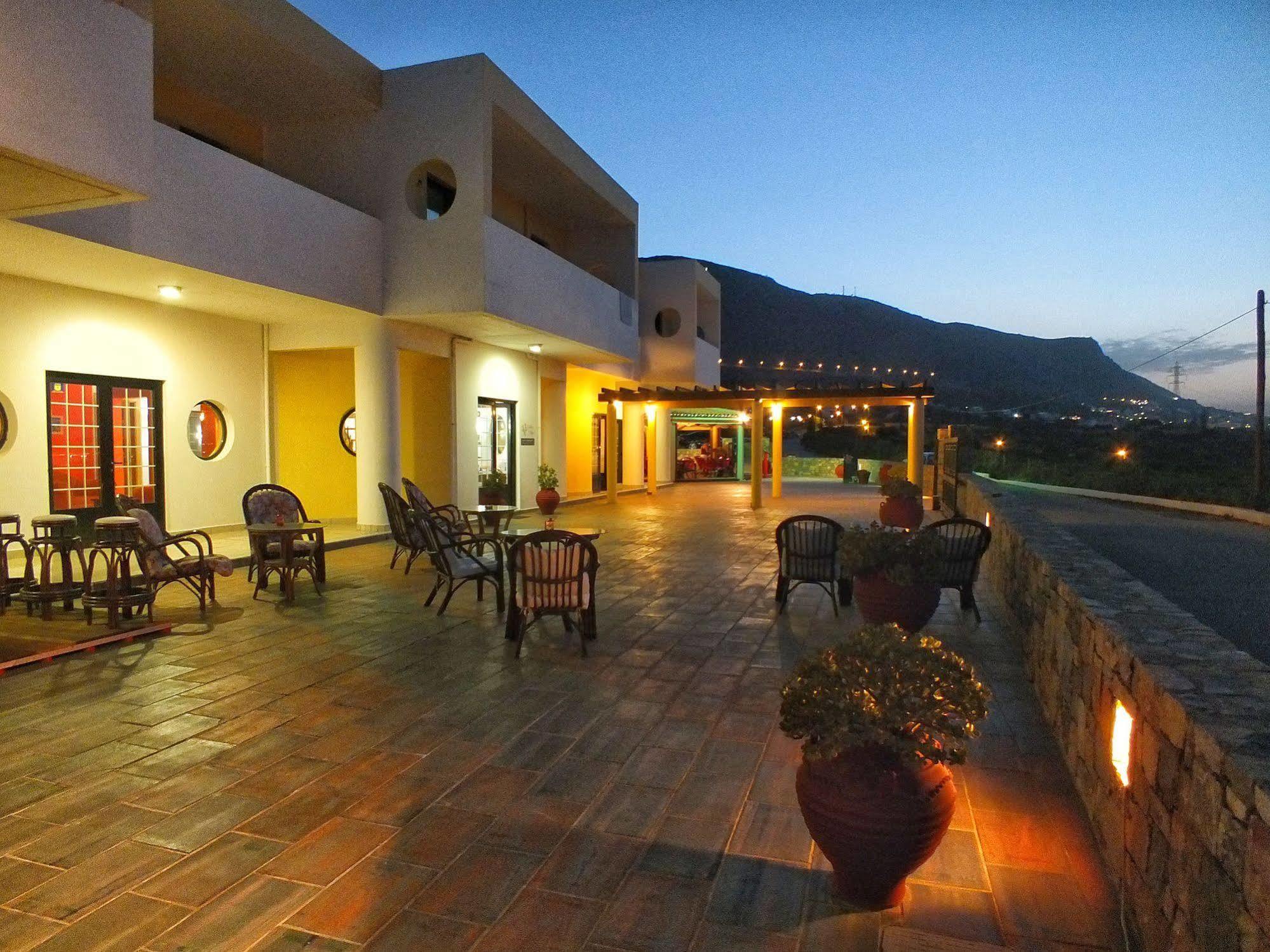 Golden Villas - Hotel Apartments & Villas 赫索尼索斯 外观 照片